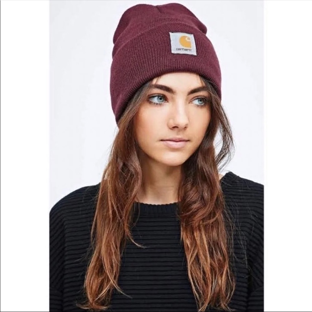 *SOLD* Carhartt beanie